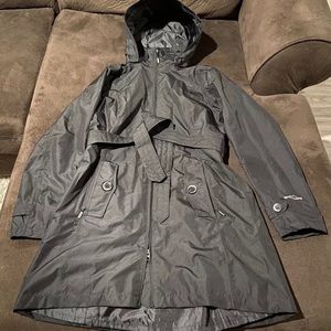 Eddie Bauer rain jacket with hood and belt. Sz Small